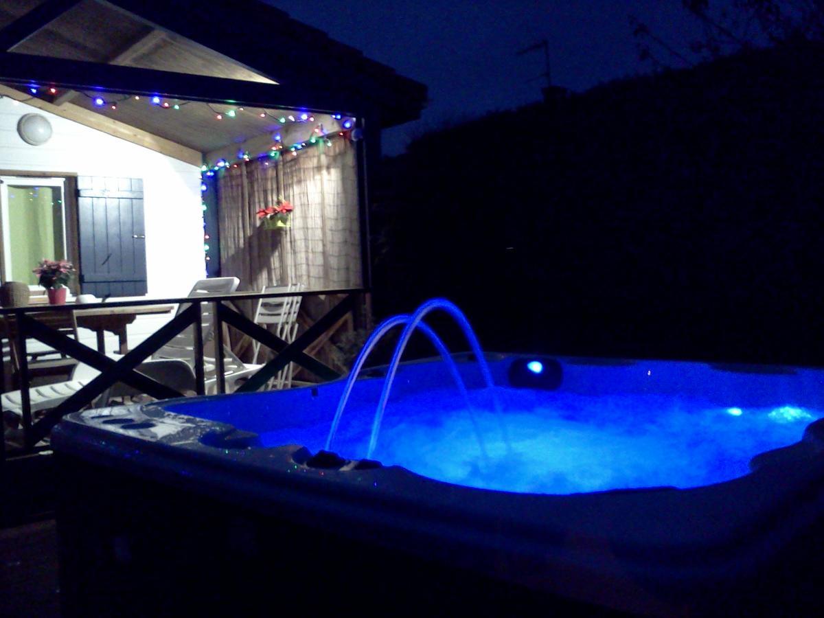 Chalet Zure Ondoan - Spa Et Piscine Chauffee Tarnos Exteriör bild